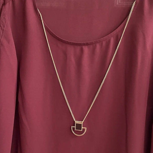 BURGUNDY BLOUSE~WITH~DETACHABLE NECKLACE~ - Picture 8 of 9